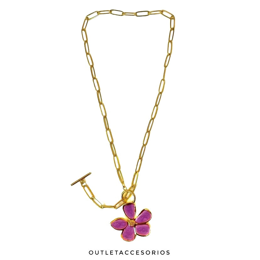 Collar flor acuarela