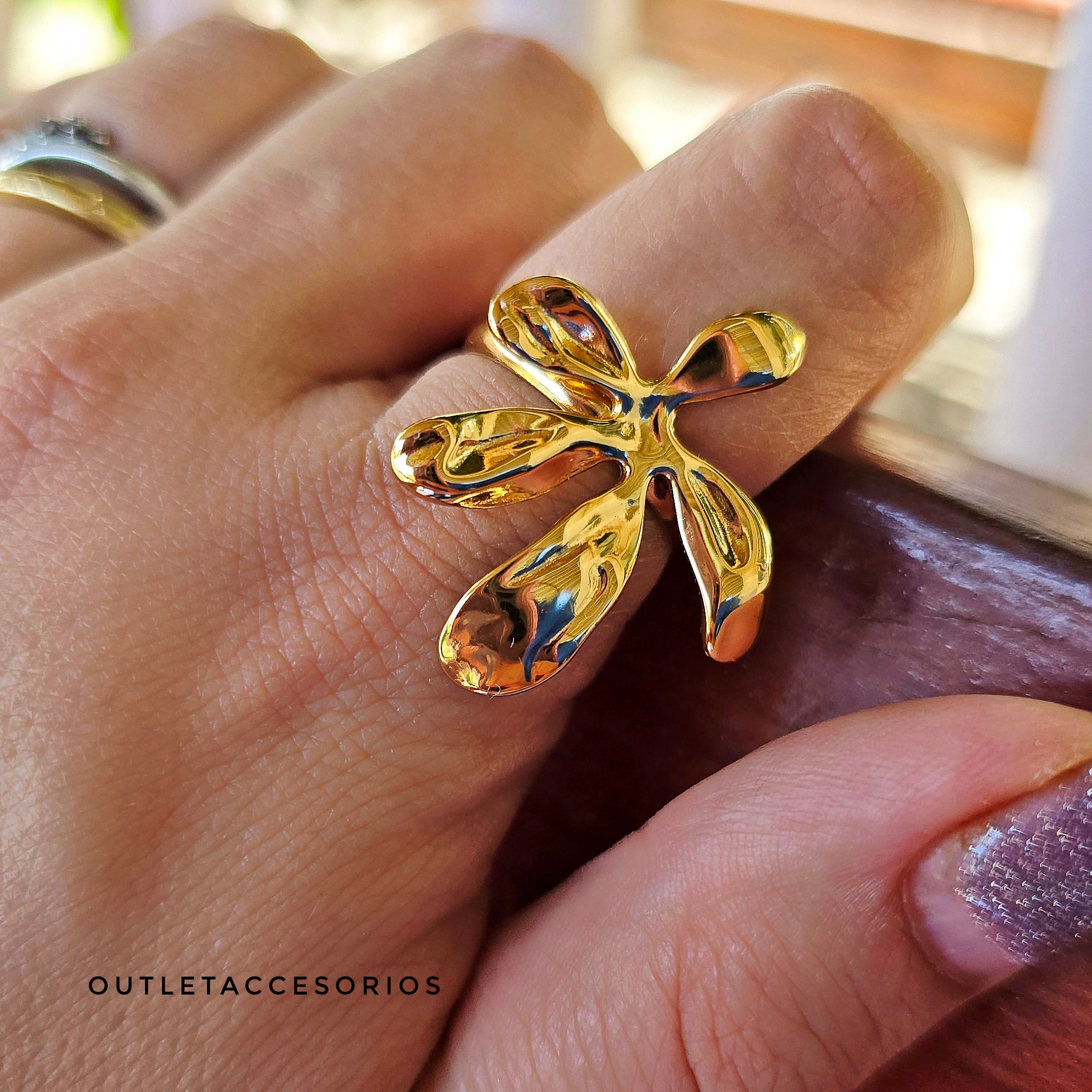 Anillo flor