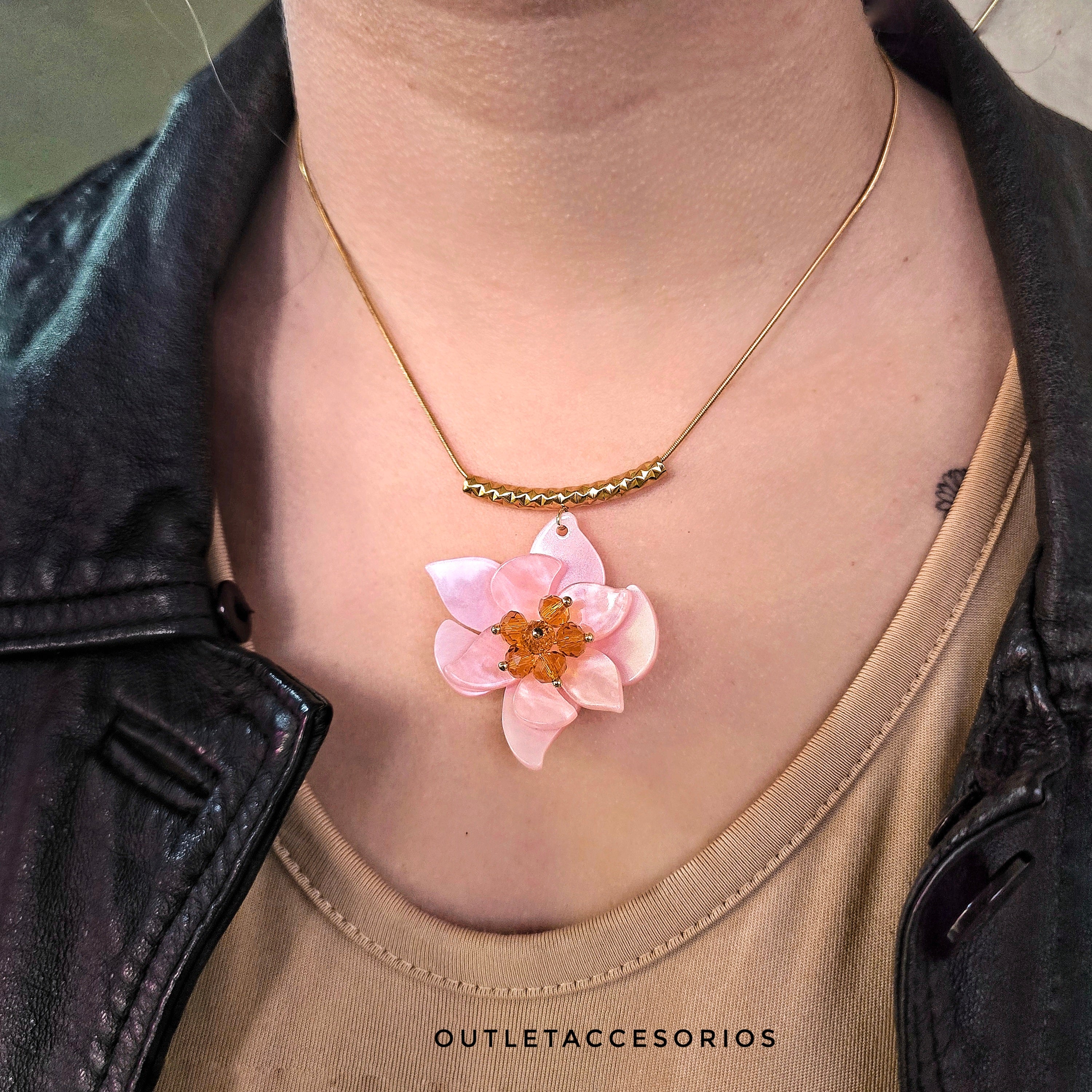 Collar magnolia
