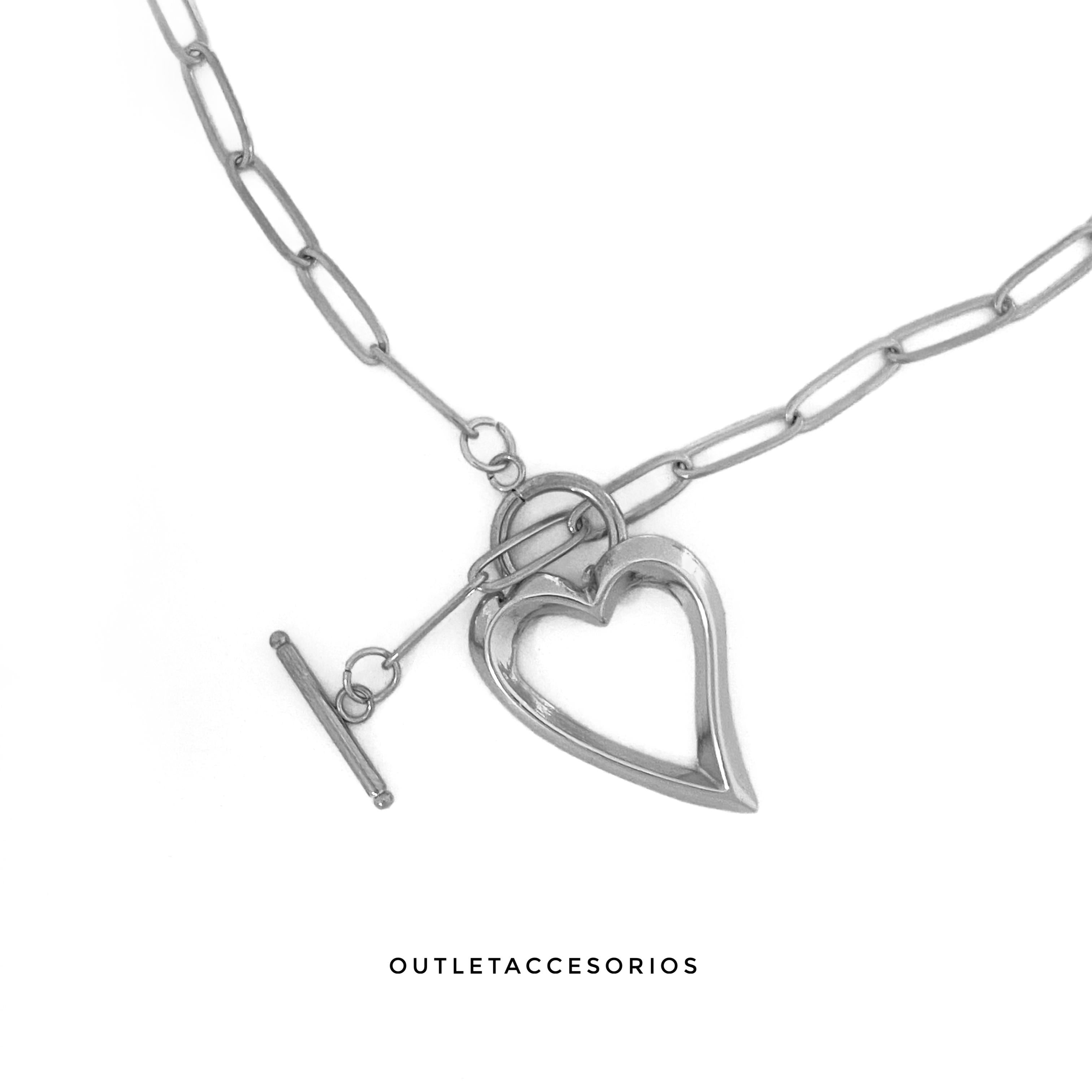 Collar silueta corazon