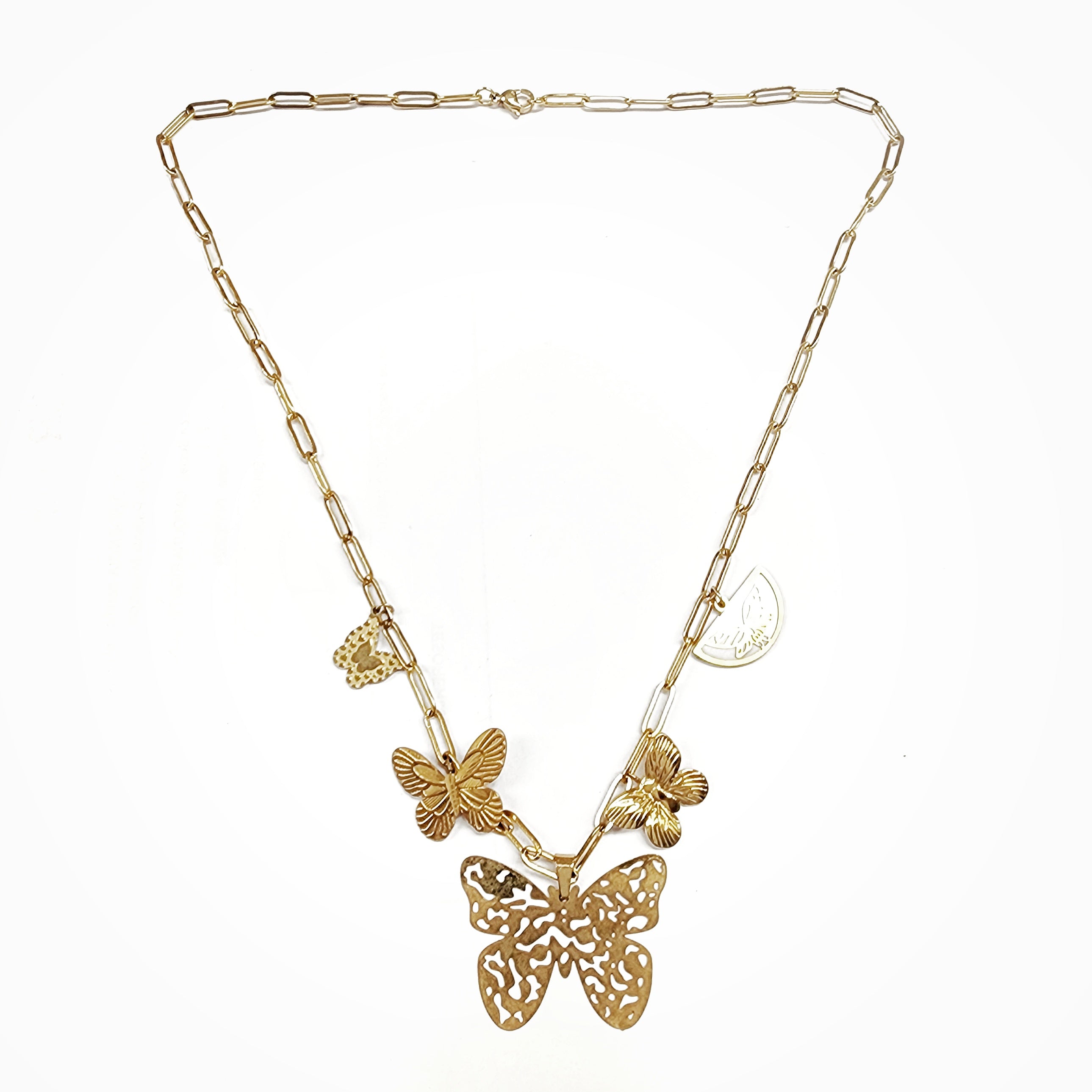 Collar mariposa 🦋