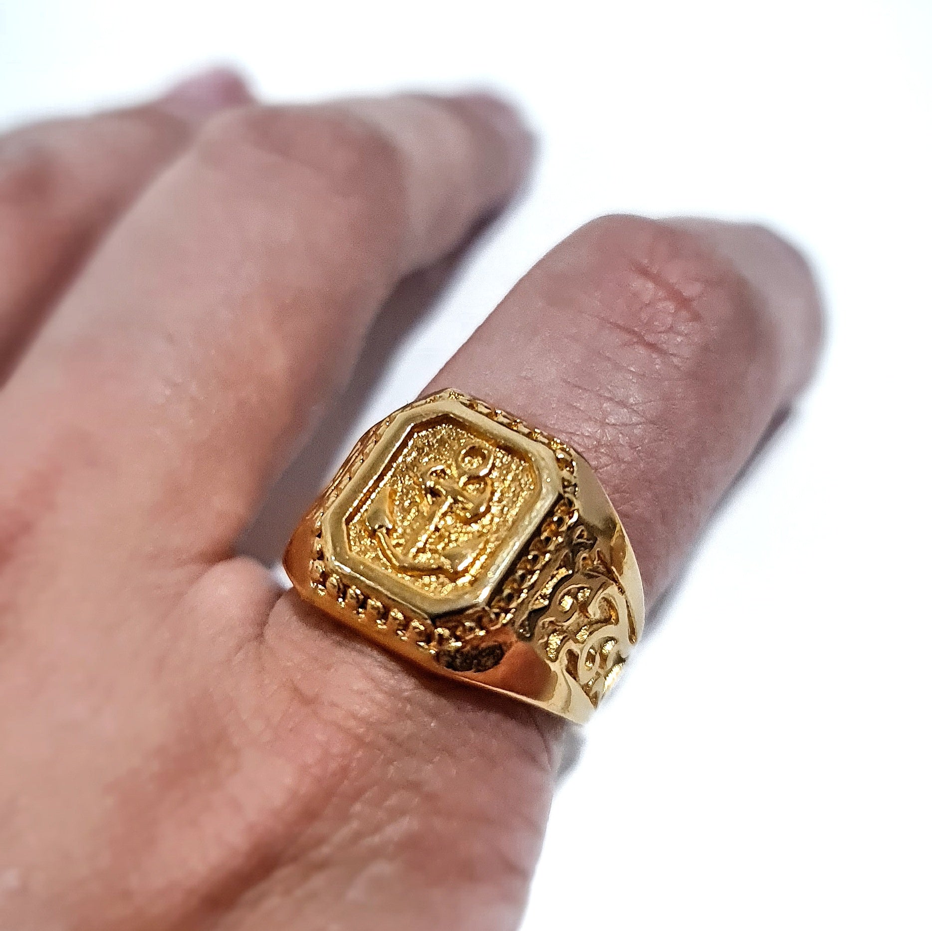Anillo Cruxia