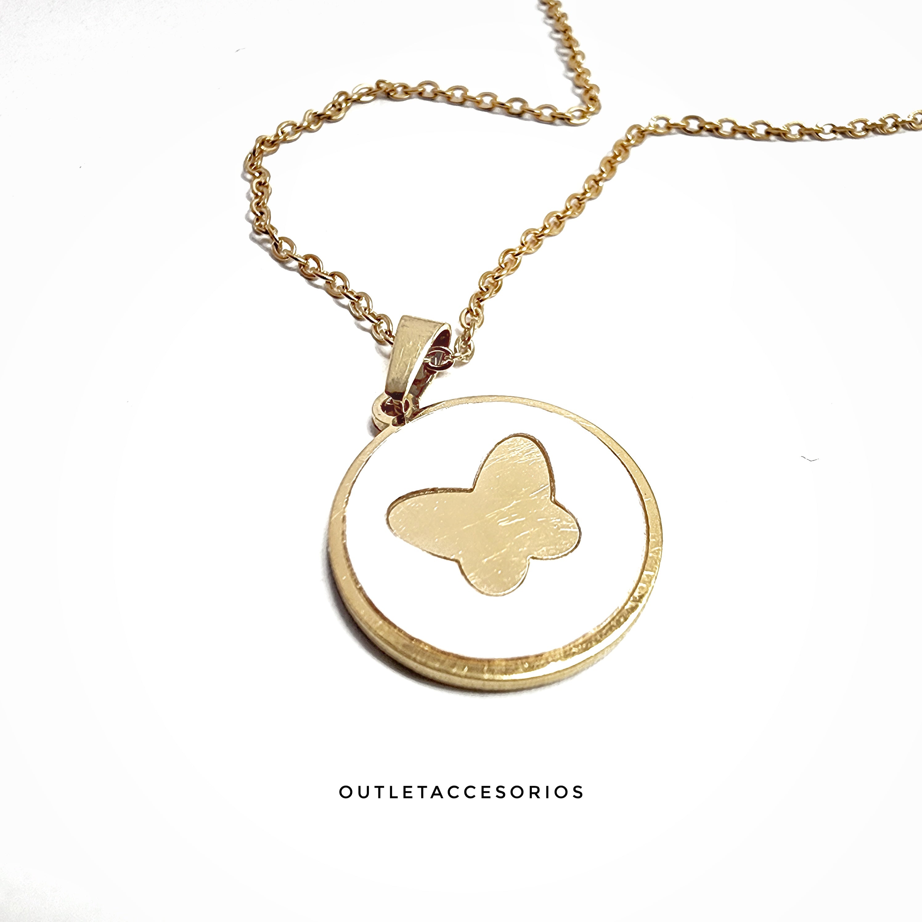 Collar Medalla mariposa