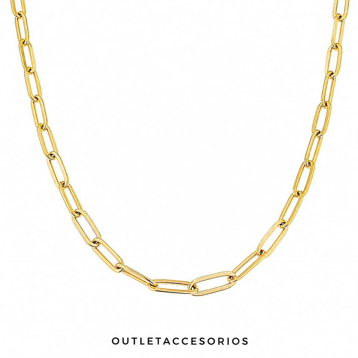 Collar dorado para mujer con eslabones tipo paperclip. Diseño moderno, elegante y versátil para complementar tus looks.