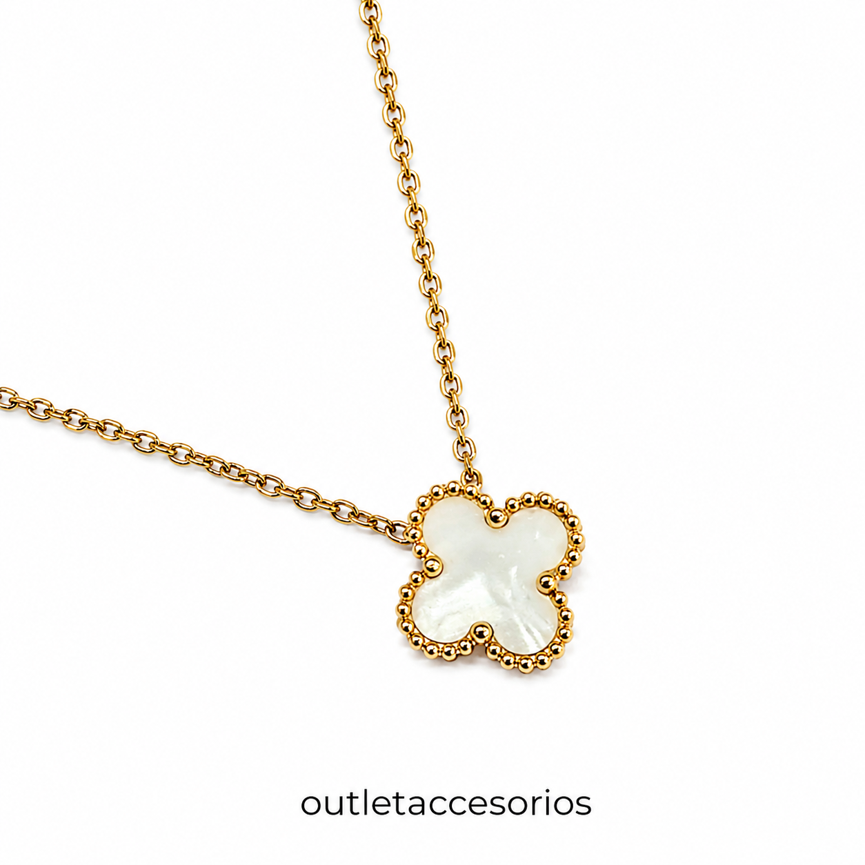 Collar trebol