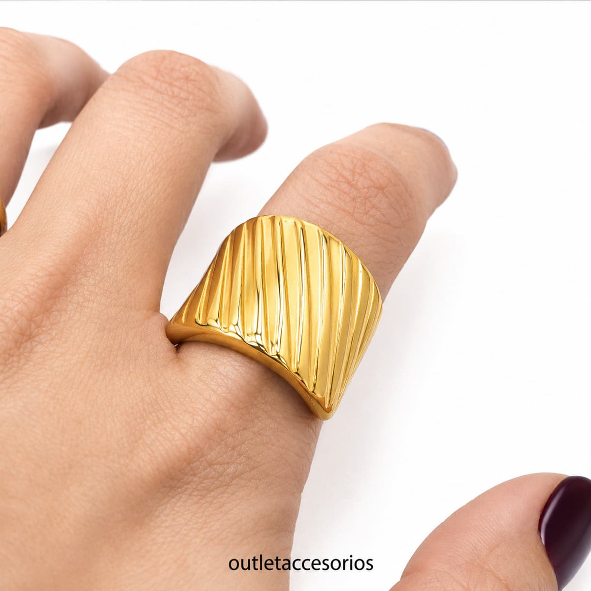 Anillo leonisa